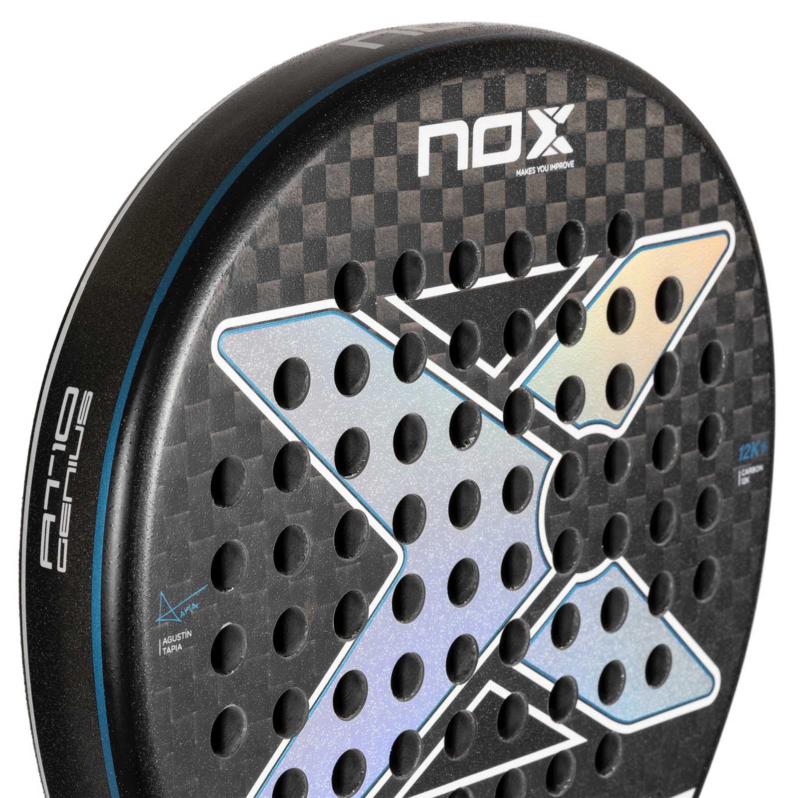 Raquette De Padel Nox AT10 Genius Ultralight By Agustin Tapia – Poids 300-325g – Forme Ronde – Cadre Carbone, Noyau HR3